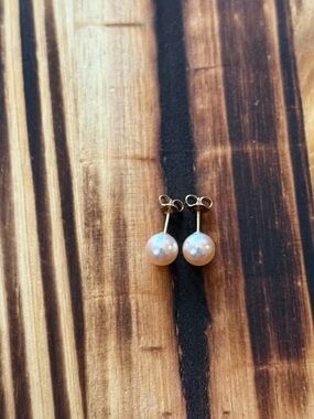 Vintage 14k Pearl Stud Earrings